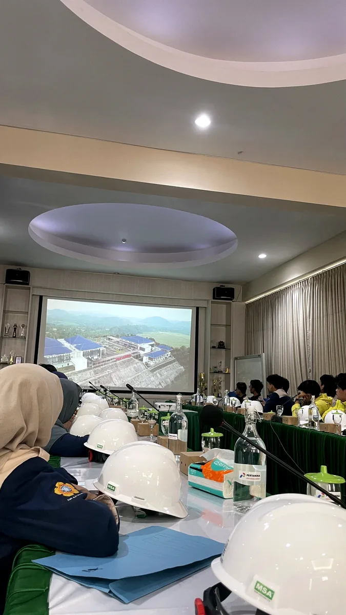 Technical briefing at the Ulubelu facility