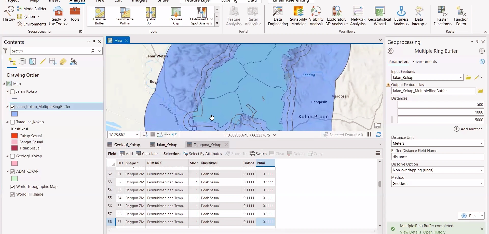 Inspecting mapped polygons and attributes