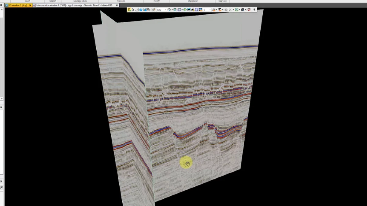 Multi-panel seismic intersection for horizon tie checking